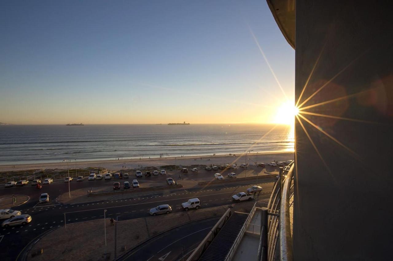 2 Bedroom Apartment With Breathtaking Views! Cape Town Exterior photo