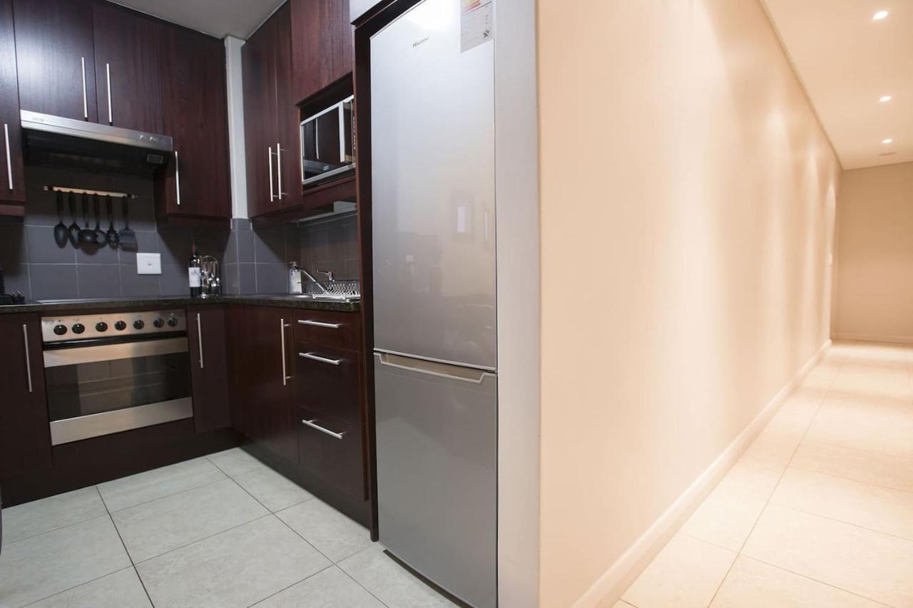 2 Bedroom Apartment With Breathtaking Views! Cape Town Exterior photo